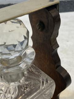 ELEGANT VICTORIAN THREE DECANTER TANTALUS - 2484583