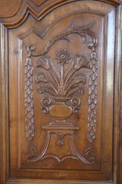 Early 18th Century Baroque Carved Walnut Antique Wardrobe Cabinet with Secrets - 2674729