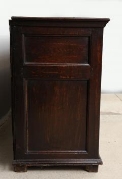 Early 18th Century Cabinet Dresser - 2295776