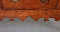 Early 18th Century English Low Dresser - 3318127