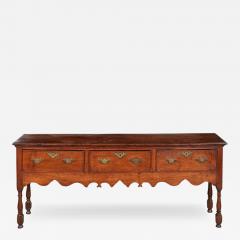 Early 18th Century English Low Dresser - 3323625