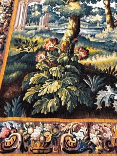 Early 18th Century French Antique Verdure Tapestry - 4638022