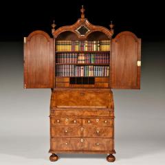 Early 18th Century George I Figured Walnut Bureau Bookcase - 3123309