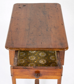 Early 18th Century Louis XIII Walnut Side Table - 3265214