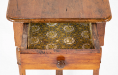 Early 18th Century Louis XIII Walnut Side Table - 3265227
