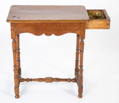 Early 18th Century Louis XIII Walnut Side Table - 3265230
