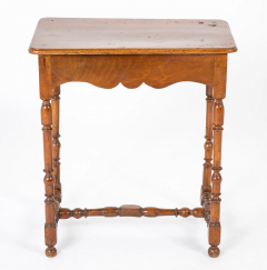 Early 18th Century Louis XIII Walnut Side Table - 3265259