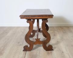 Early 18th Century Petite Tuscan Fratino Table in Solid Walnut - 4205559