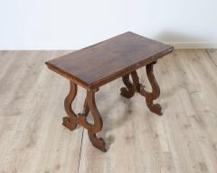 Early 18th Century Petite Tuscan Fratino Table in Solid Walnut - 4205613