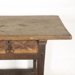 Early 18th Century Spanish Table - 3557445