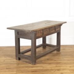 Early 18th Century Spanish Table - 3557446