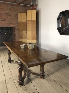 Early 18th Century Swiss Italian Baroque Walnut Extension Dining Table - 2017903