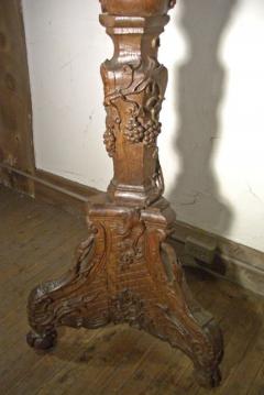 Early 18th Century Tall French Louis XV Carved Oak Eagle Lectern - 676177