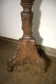 Early 18th Century Tall French Louis XV Carved Oak Eagle Lectern - 676178