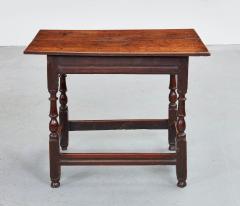Early 18th c Box Stretcher Center Table - 3478801