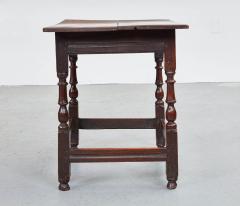Early 18th c Box Stretcher Center Table - 3478809