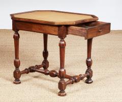 Early 18th c Italian Baroque Walnut Octagonal Table - 3926813