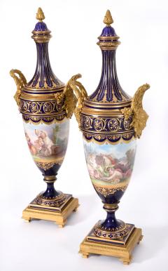 Early 19th Century Matching Pair of Bronze Mounted Porcelain Urns - 801837