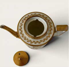 Early 19th Century Paris White Porcelain Coffee Teapot - 4612812