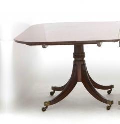 Early 19th Century Regency Mahogany Triple Pedestal Dining Table - 4461642