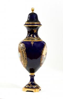 Early 19th Century Sevres Porcelain Covered Decorative Urn - 1334622