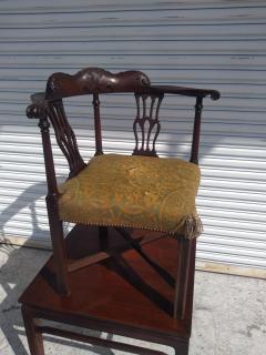 Early 19th century Walnut Chippendale Corner Chair - 3844658