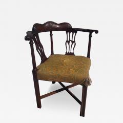 Early 19th century Walnut Chippendale Corner Chair - 3845805