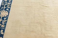 Early 20th Century Chinese Beige and Blue Handmade Wool Rug - 2451392