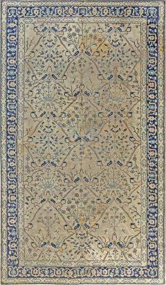 Early 20th Century Chinese Rug - 2451128