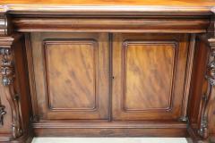 Early 20th Century Italian Carved Mahogany Wood Long Sideboard - 2803438