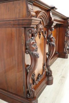 Early 20th Century Italian Carved Mahogany Wood Long Sideboard - 2803444