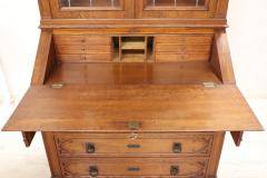 Early 20th Century Italian Gothic Style Solid Oak Wood Cabinet - 3004728