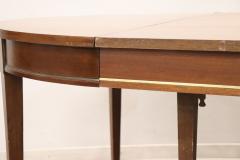 Early 20th Century Italian Louis XVI Style Walnut Round Extendable Dining Table - 2311217