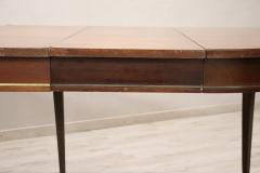 Early 20th Century Italian Louis XVI Style Walnut Round Extendable Dining Table - 2311221