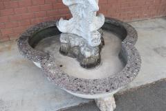 Early 20th Century Italian Rare Neoclassical Garden Large Fountain with Statue - 3214031