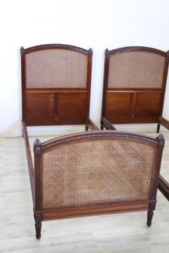 Early 20th Century Italian Walnut and Vienna Straw Pair of Single Beds - 4292346