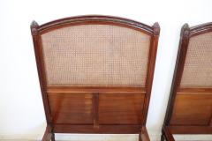Early 20th Century Italian Walnut and Vienna Straw Pair of Single Beds - 4292351