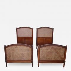 Early 20th Century Italian Walnut and Vienna Straw Pair of Single Beds - 4296915