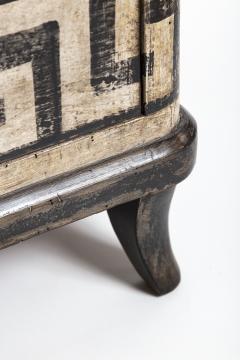 Early 20th Century Neoclassic Style Painted Chest Of Drawers - 4096271