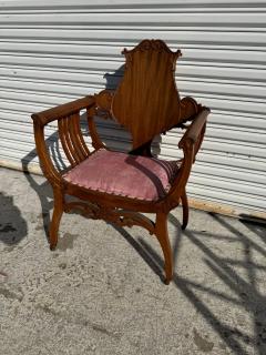Early 20th Century Upholstered Walnut Throne Chair - 4383415