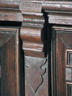Early English Jacobean 17th Century Oak Sideboard or Low Dresser - 2324270