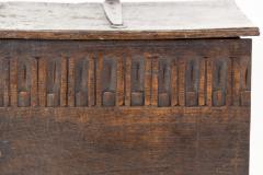 Early English Oak Coffer With Finger Groove Carving Frieze English Circa 1700  - 2181560