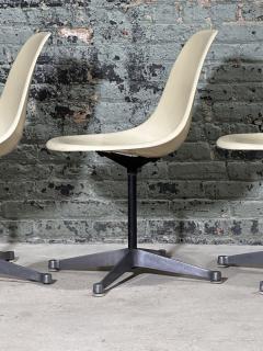 Early Herman Miller Swivel Shell Chairs by Charles Eames 1955 - 3701956