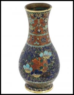 Early Meiji Japanese Cloisonne Vase with Butterflies Attributed to Namikawa - 3903912