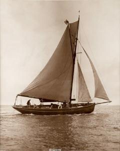 Early silver gelatin photo print by Beken of Cowes Yacht Senorita - 897983