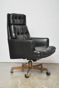 Edward Wormley Dunbar Executive Desk Chair by Edward Wormley - 700219