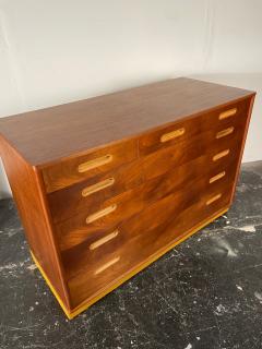 Edward Wormley Edward Wormley Dresser in Mahogany and Leather for Dunbar - 3887201