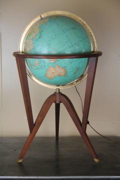 Edward Wormley Edward Wormley for Dunbar Illuminated Globe on walnut stand - 880243