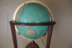 Edward Wormley Edward Wormley for Dunbar Illuminated Globe on walnut stand - 880245