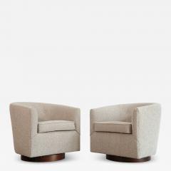 Edward Wormley Edward Wormley for Dunbar Swivel Chairs in Mahogany and Taupe Boucle C 1950s - 4603501